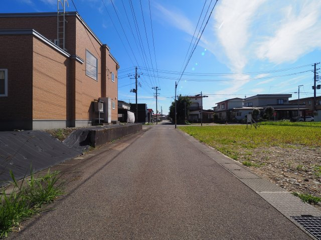  | 【建築条件なし】大仙市福田町93.43坪(公簿)区画の整った住宅街の南東角地物件