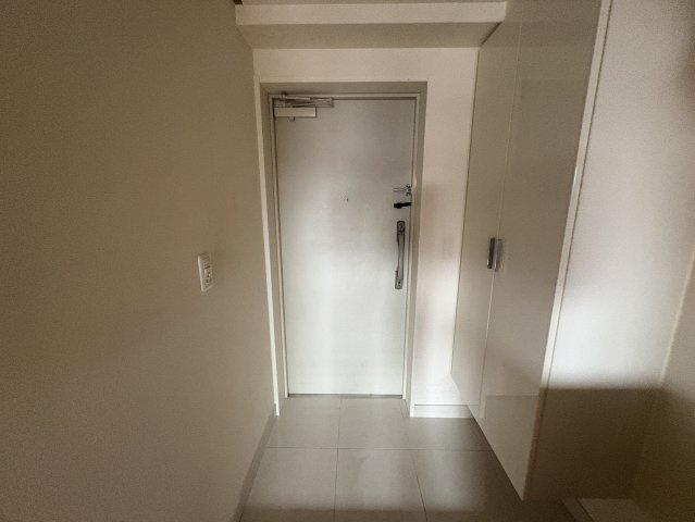 アスリート江坂Ⅱ番館の玄関