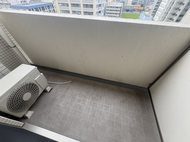 アスリート江坂Ⅱ番館のバルコニー