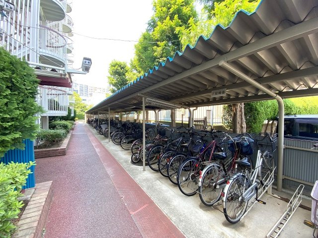 芝園ハイツ２号棟の駐輪場|駐輪場