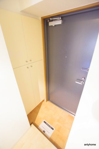 セイワパレス堂島シティ　仲介手数料無料の玄関