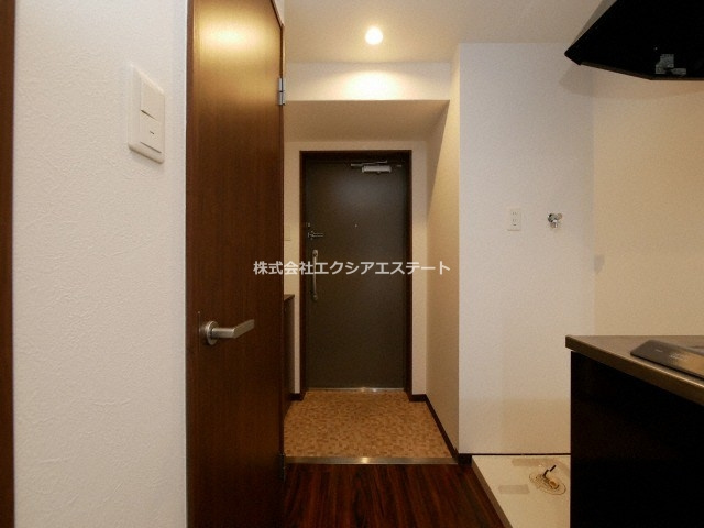 グランパシフィック岸里東の玄関