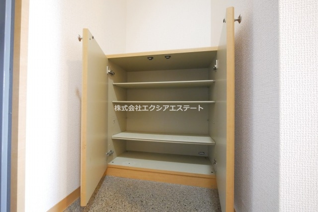 ラシーヌ御崎の玄関