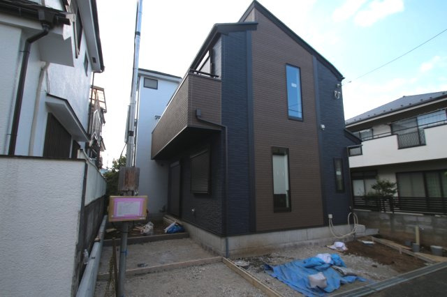 【サニータウン】小平市仲町の外観|西武新宿線「小平」歩7分
