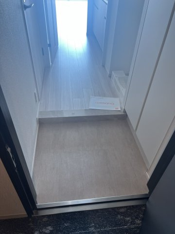 パークアクシス板橋本町ステーションゲートの玄関