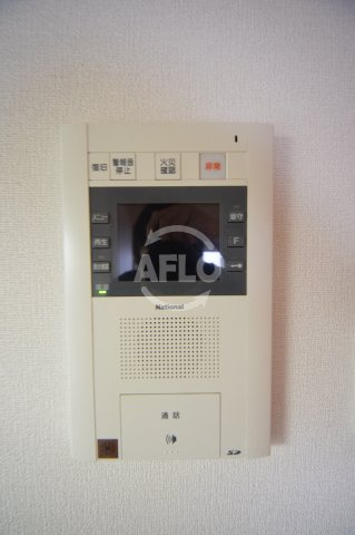 ビエラコート内久宝寺のセキュリティ|ルクレ内久宝寺　モニター付きインターホン