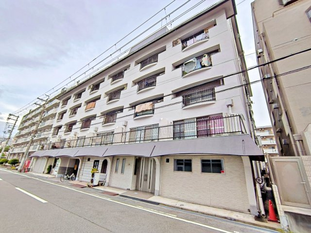 新大阪第一ハイツビルの外観