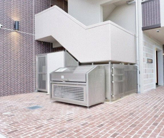 敷地内ゴミ置き場