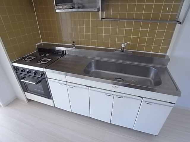 神戸市東灘区森北町４丁目の賃貸マンションのキッチン