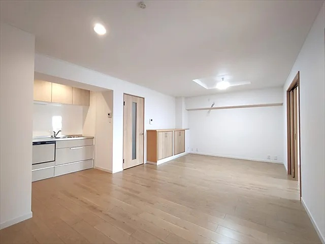 芦屋市東芦屋町の賃貸マンションの居間・リビング