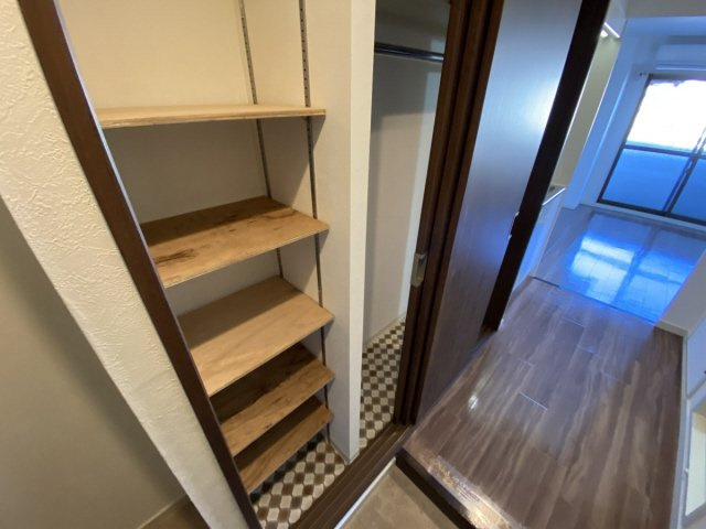 芦屋市打出町の賃貸マンションの収納