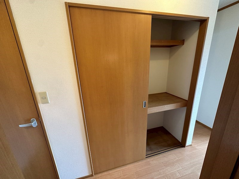 芦屋市三条町の賃貸マンションの収納