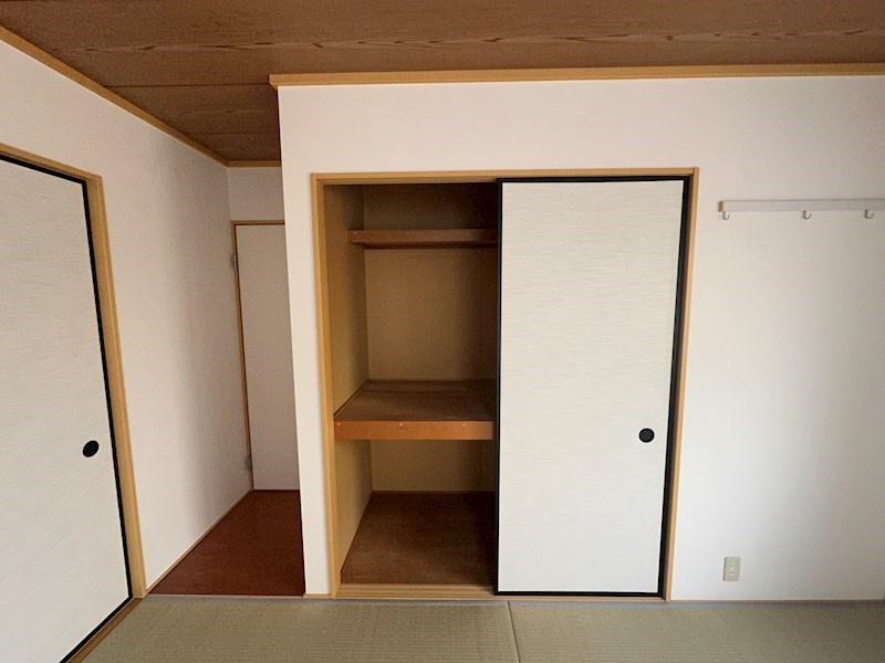 芦屋市三条町の賃貸マンションの収納