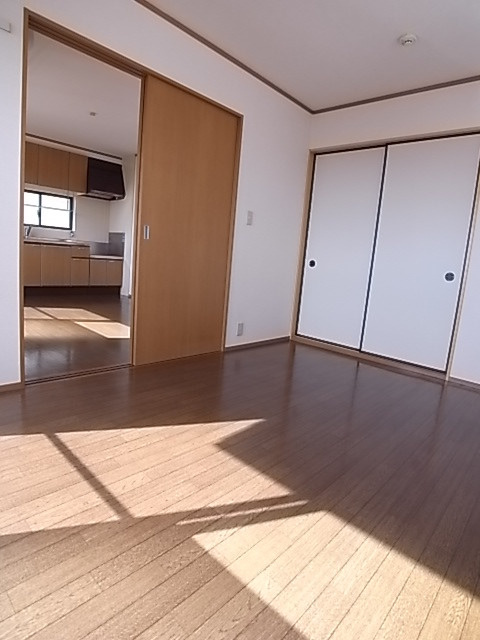 芦屋市三条町の賃貸マンションの居間・リビング