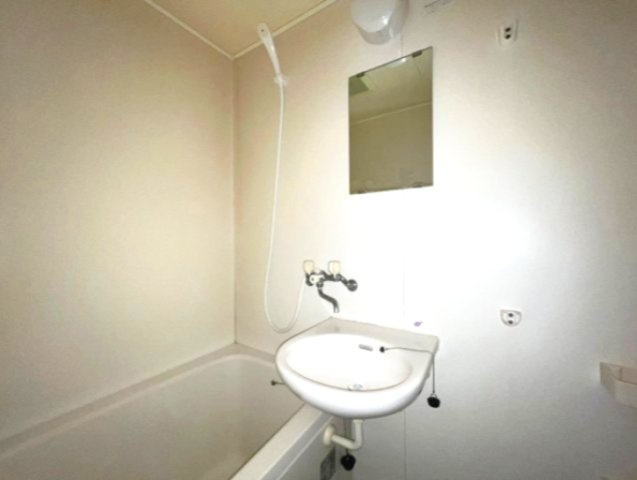 神戸市灘区高徳町１丁目の賃貸マンションの洗面所