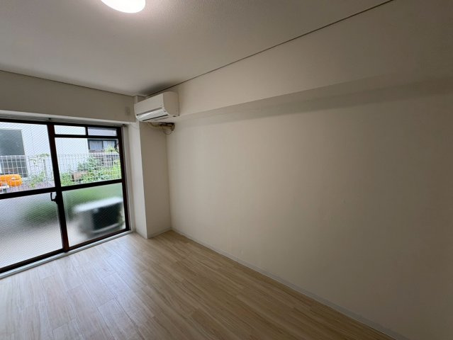 神戸市東灘区深江南町４丁目の賃貸マンションの居間・リビング