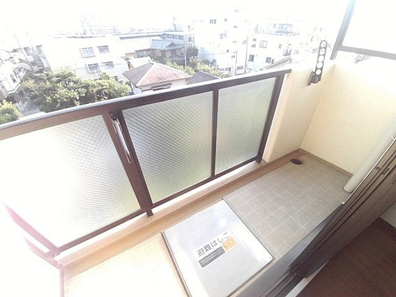 神戸市東灘区住吉宮町５丁目の賃貸マンションのバルコニー