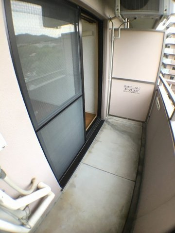 神戸市灘区原田通１丁目の賃貸マンションのバルコニー