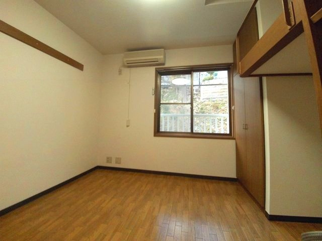 神戸市灘区篠原台の賃貸マンションの居間・リビング
