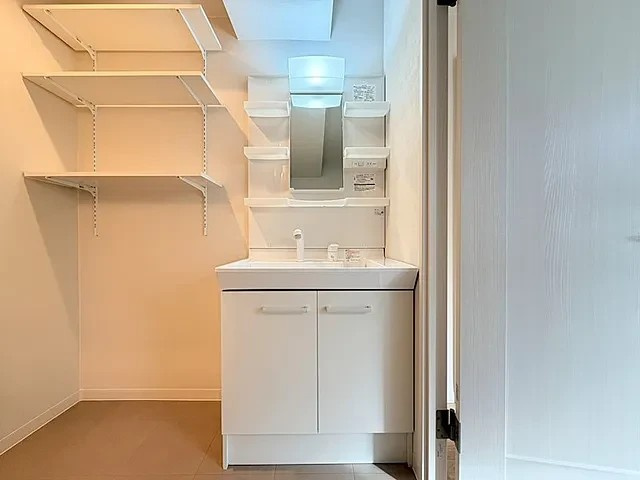 西宮市樋之池町の賃貸マンションの洗面所