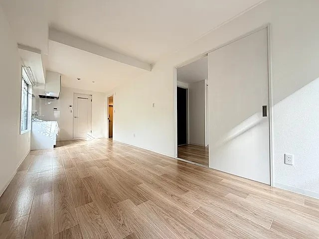 西宮市樋之池町の賃貸マンションの居間・リビング