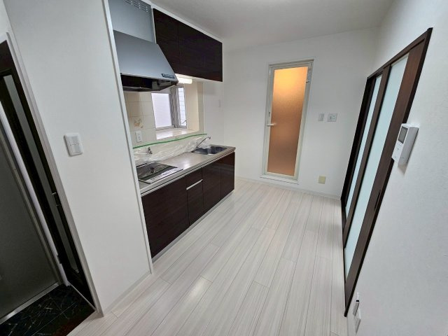 神戸市東灘区魚崎北町８丁目の賃貸マンションの居間・リビング