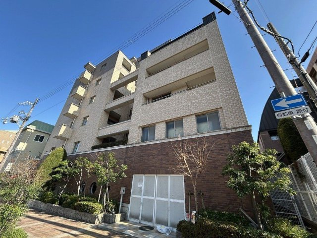 芦屋市公光町の賃貸マンションの外観