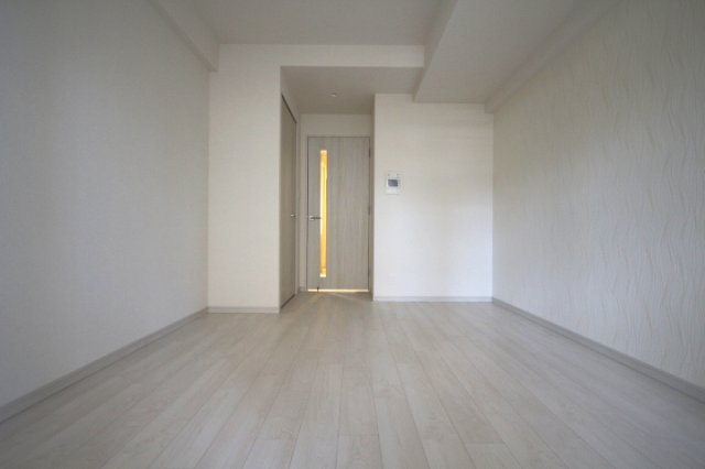 神戸市灘区倉石通３丁目の賃貸マンションの居間・リビング