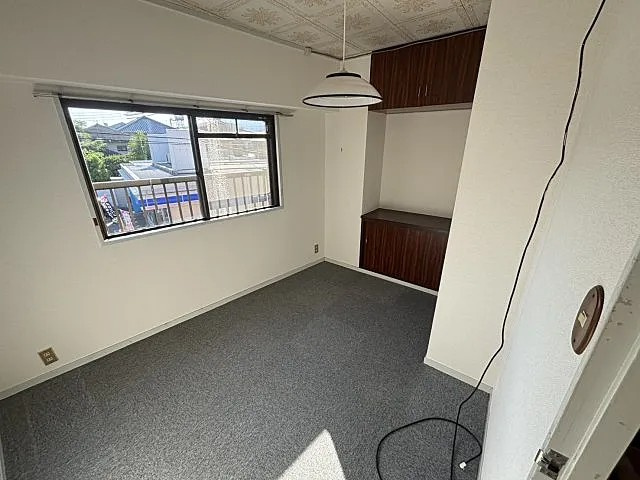 神戸市東灘区深江北町１丁目の賃貸マンションの居間・リビング