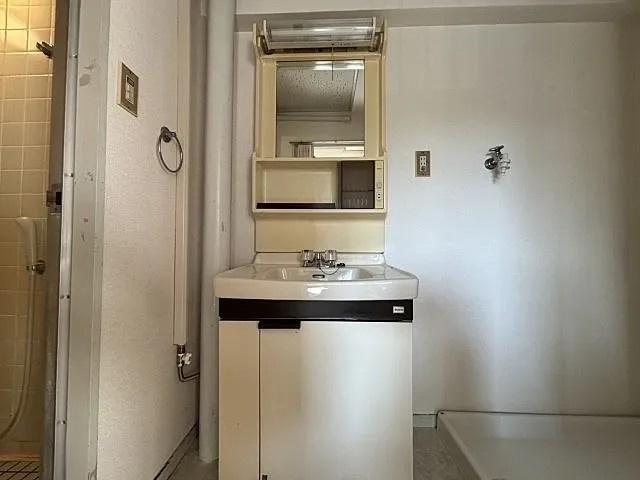 神戸市東灘区深江北町１丁目の賃貸マンションの洗面所