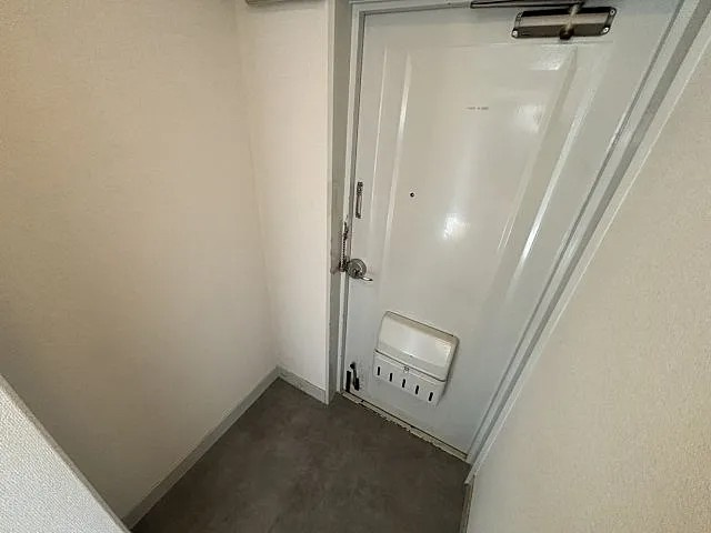 神戸市東灘区深江北町１丁目の賃貸マンションの玄関
