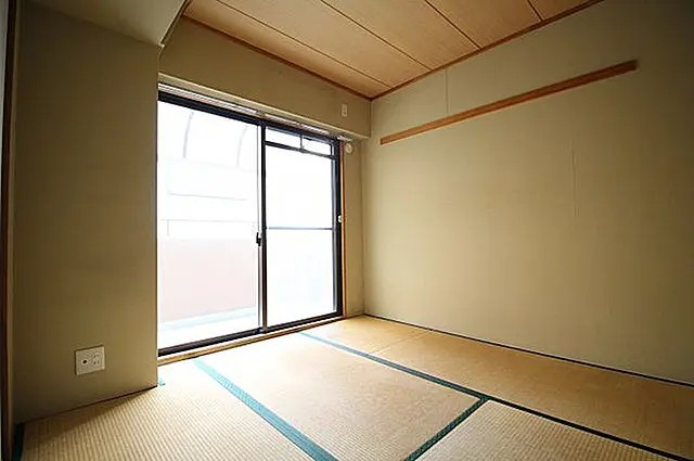 カルム六甲の居間・リビング