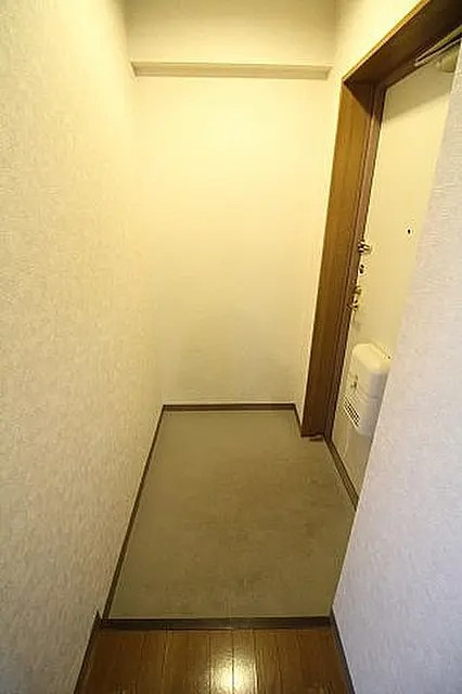 カルム六甲の玄関