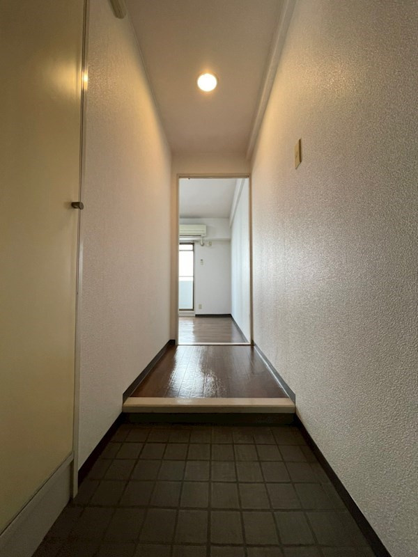 ライオンズマンション神戸西元町の玄関