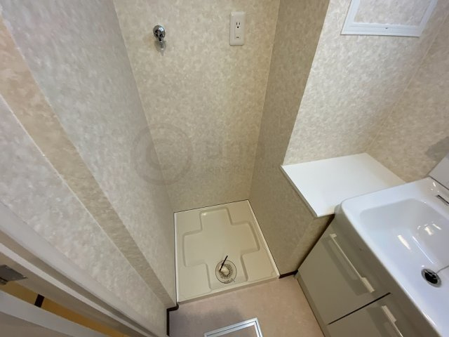 神戸市灘区倉石通１丁目の賃貸マンションの洗面所