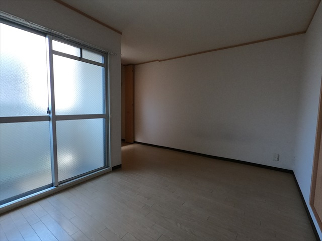 芦屋市宮川町の賃貸マンションの居間・リビング