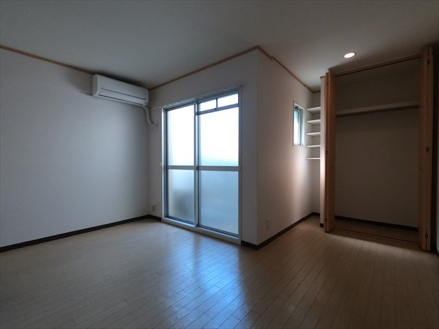 芦屋市宮川町の賃貸マンションの居間・リビング