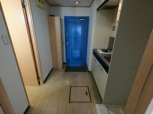 芦屋市宮川町の賃貸マンションの玄関