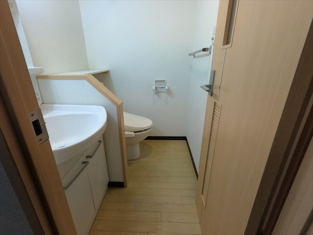 芦屋市宮川町の賃貸マンションの洗面所
