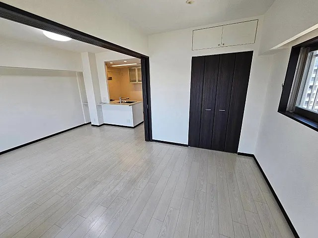 神戸市中央区小野柄通３丁目の賃貸マンションの居間・リビング