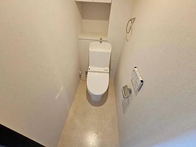 神戸市中央区小野柄通３丁目の賃貸マンションのトイレ