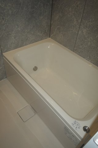 シーズンフラッツ町屋の浴室