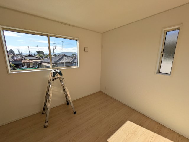 小美玉市羽刈　第3　新築戸建て　3号棟の洋室|陽当たりの良い明るい洋室です♪