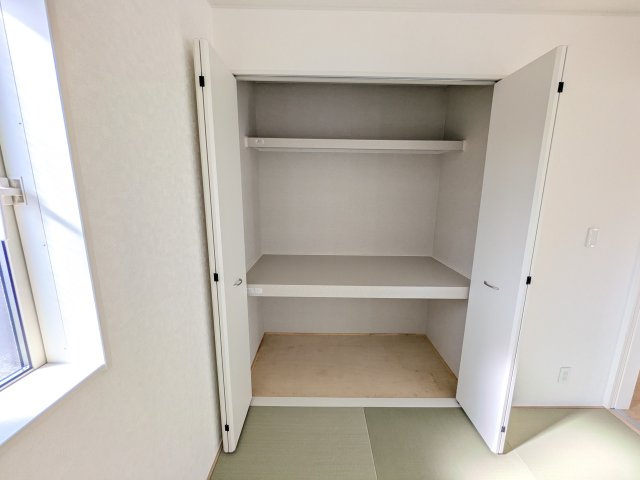 小美玉市羽刈　第3　新築戸建て　2号棟の収納