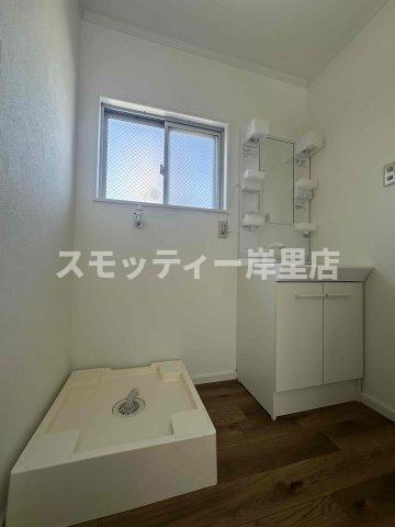 ハイツ御崎館の居間・リビング