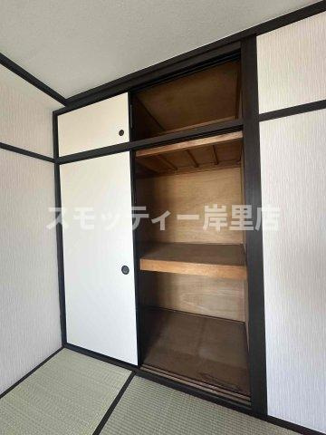 ハイツ御崎館の収納