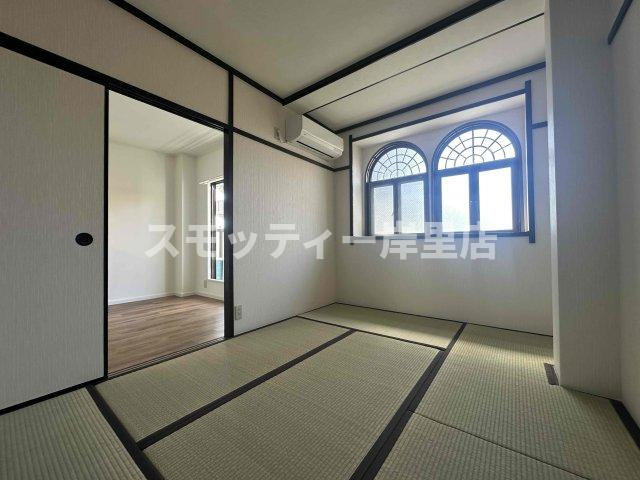 ハイツ御崎館の和室