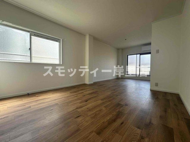 ハイツ御崎館の居間・リビング