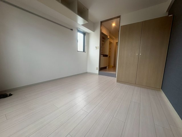 吹田市江坂町１丁目の賃貸マンションの居間・リビング