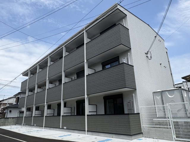 ALEGRIA泉佐野鶴原Southの外観